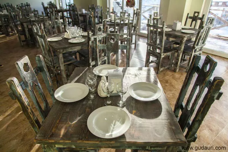 ناهار خوری هتل دوناتا